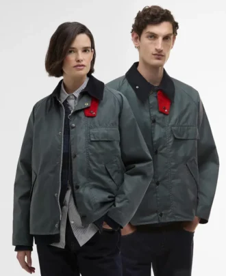 Ο Paul Smith αγαπάει το κηρωμένο μπουφάν Barbour Transport