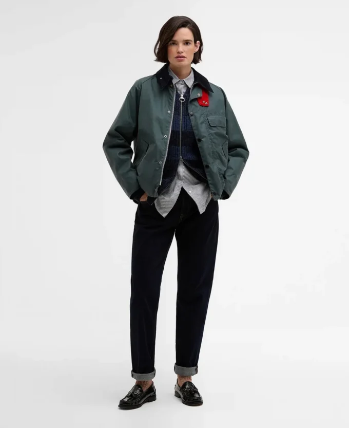 Ο Paul Smith αγαπάει το κηρωμένο μπουφάν Barbour Transport Ο Paul Smith αγαπάει το κηρωμένο μπουφάν Barbour Transport